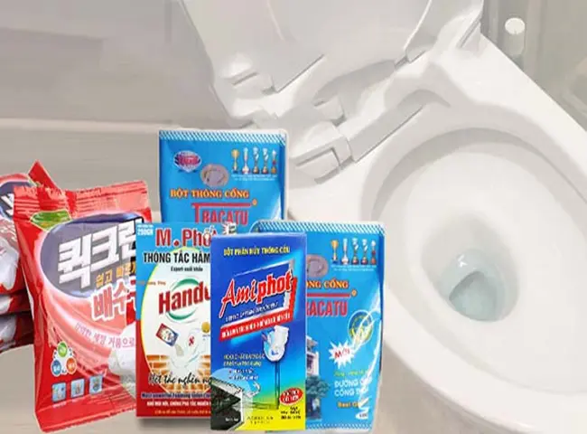 Dùng bột hoặc hóa chất thông cống chuyên dụng